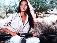 Лаура Гемсер

Laura Gemser