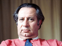 Тинто Брасс

Tinto Brass