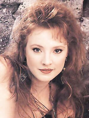 Алисия Викерс