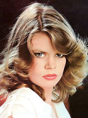 Hayley Uilyams porno Eng seksual shou