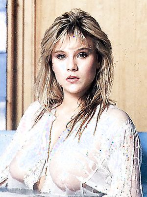 Әйеліммен үштіктің үлкен суреттері Секс видео Өзбек артис шахзода